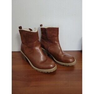 Women's Universal Thread Marla Brown Faux Leather Fur Lug Ankle Boots size 9